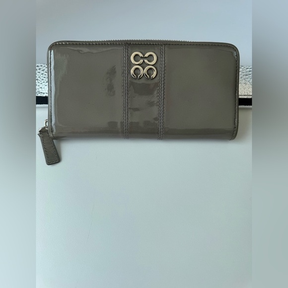 Coach 18770 Chelsea East West Shimmer Patent Leather Shoulder/Tote Bag + Wallet - Picture 4 of 15